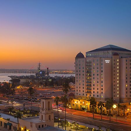 圣迭戈湾市中心使馆套房希尔顿酒店 圣地亚哥 外观 照片